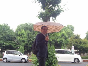 バックパックは便利です 雨の日に濡れなければ・・・