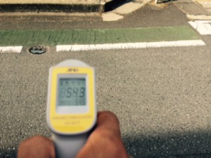 本日15:30 熊谷路面温度 54℃でした
