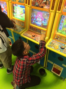 子供って好きですよねーコインゲーム！