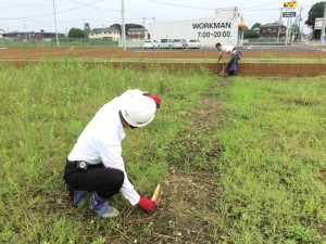 中間地点の杭部分を計測し「まっすぐ」かどうかチェック！