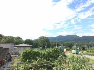 寄居の家。自然に囲まれた、素晴らしい景色です