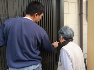 鍵の開閉方法も、お伝え致しました