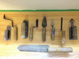 漆喰塗りに欠かせぬ、プロの道具ベストナインです
